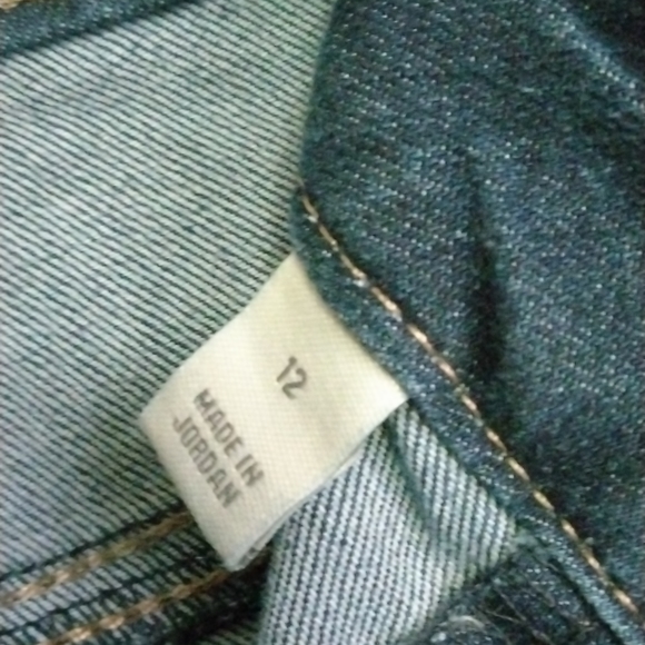 Style & Co cropped flare button fly jeans - Picture 7 of 8